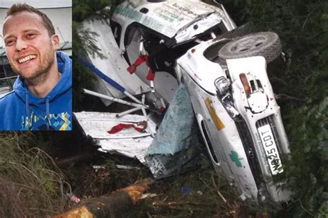 mambulac|Three dead in horror crash in North Wales with air ambulance .